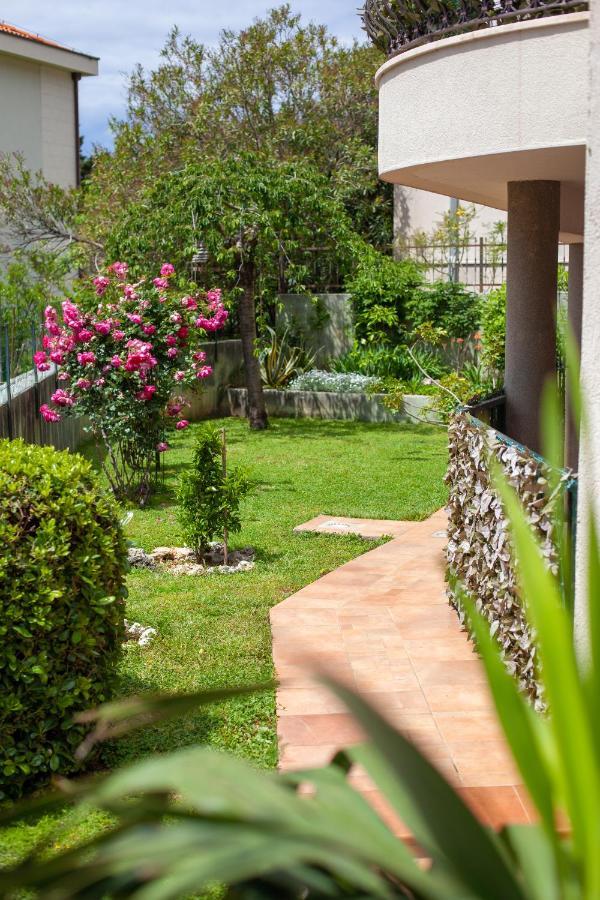 Apartments Cvjetni Dvori Makarska Bagian luar foto