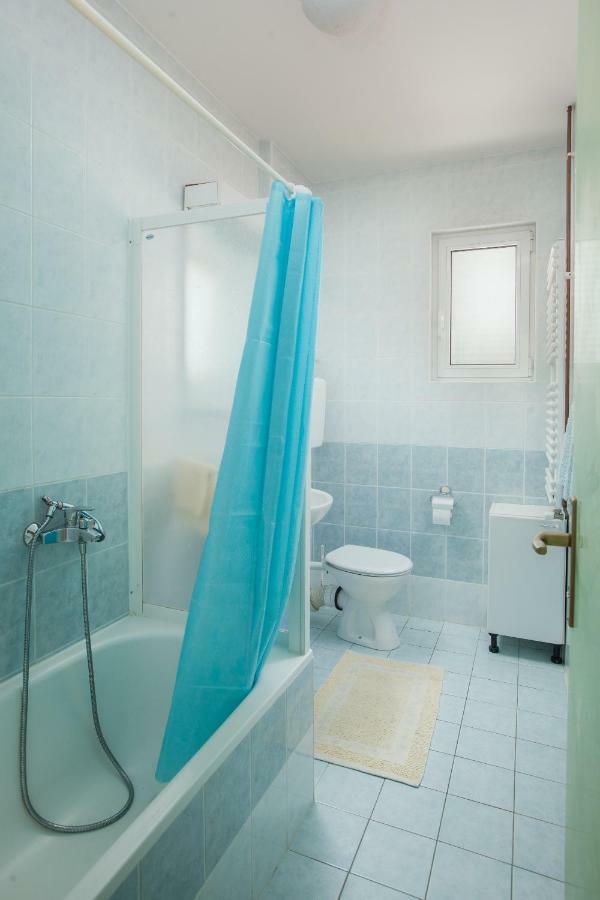 Apartments Cvjetni Dvori Makarska Bagian luar foto