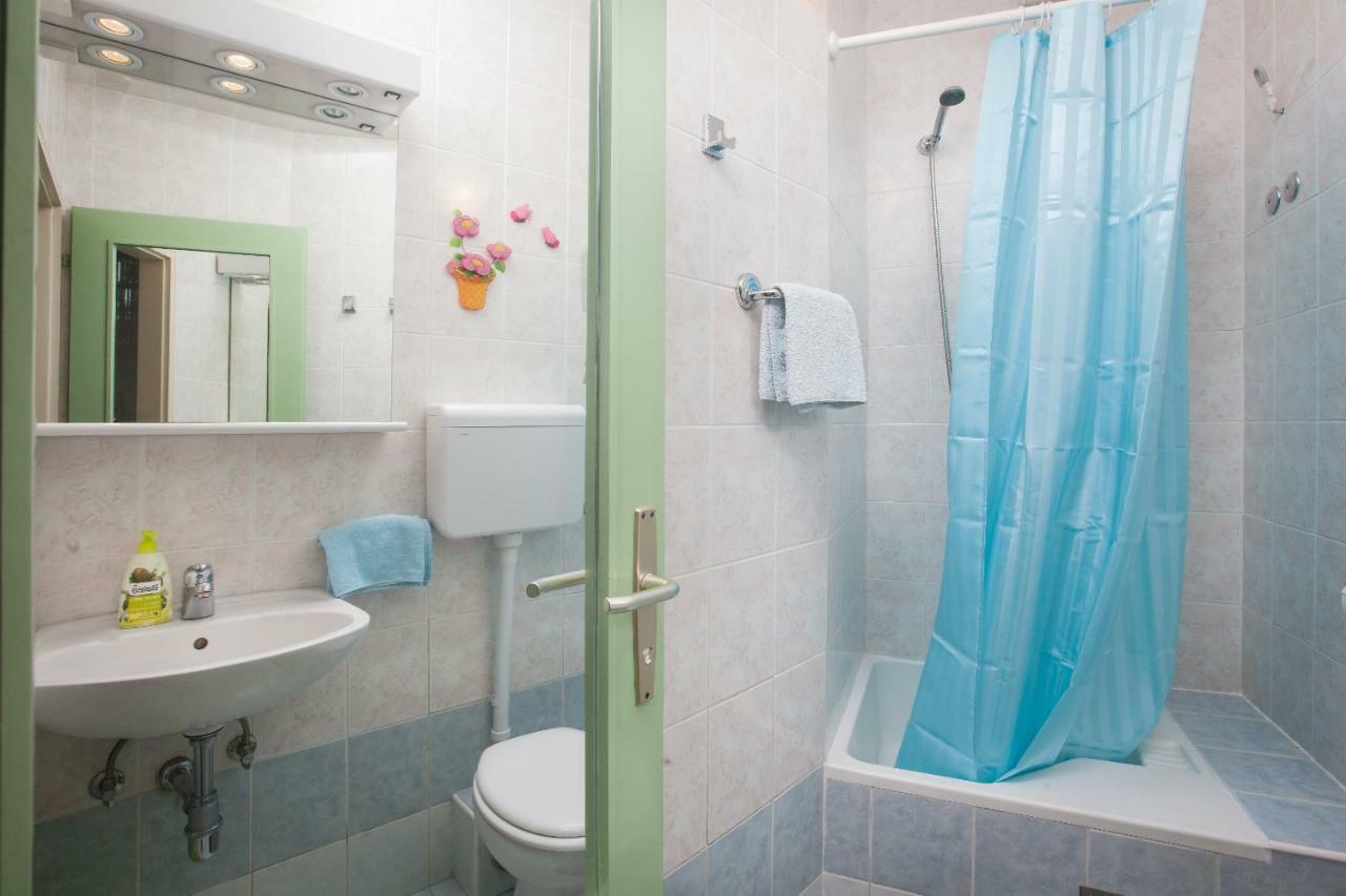 Apartments Cvjetni Dvori Makarska Bagian luar foto